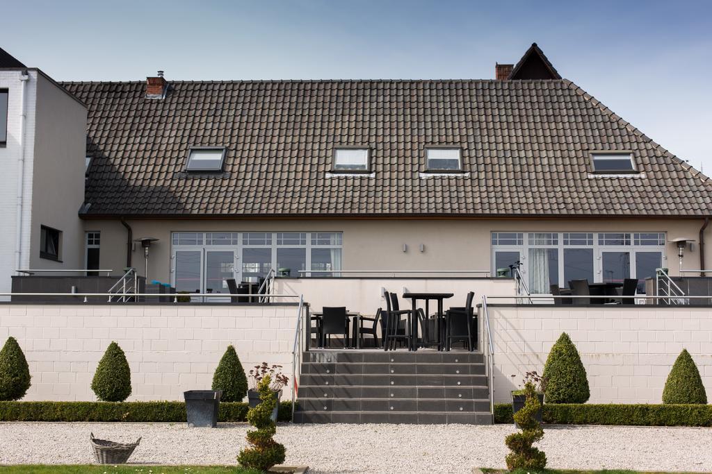 Hotel Malpertuus Riemst Exteriör bild